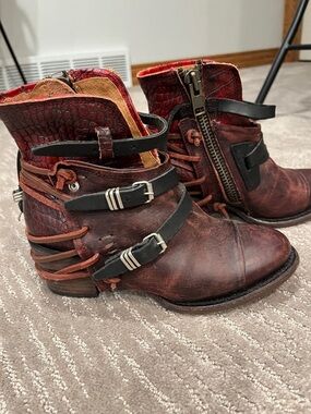 FreeBird Red Distressed Leather Buckle Ankle Boots great condition